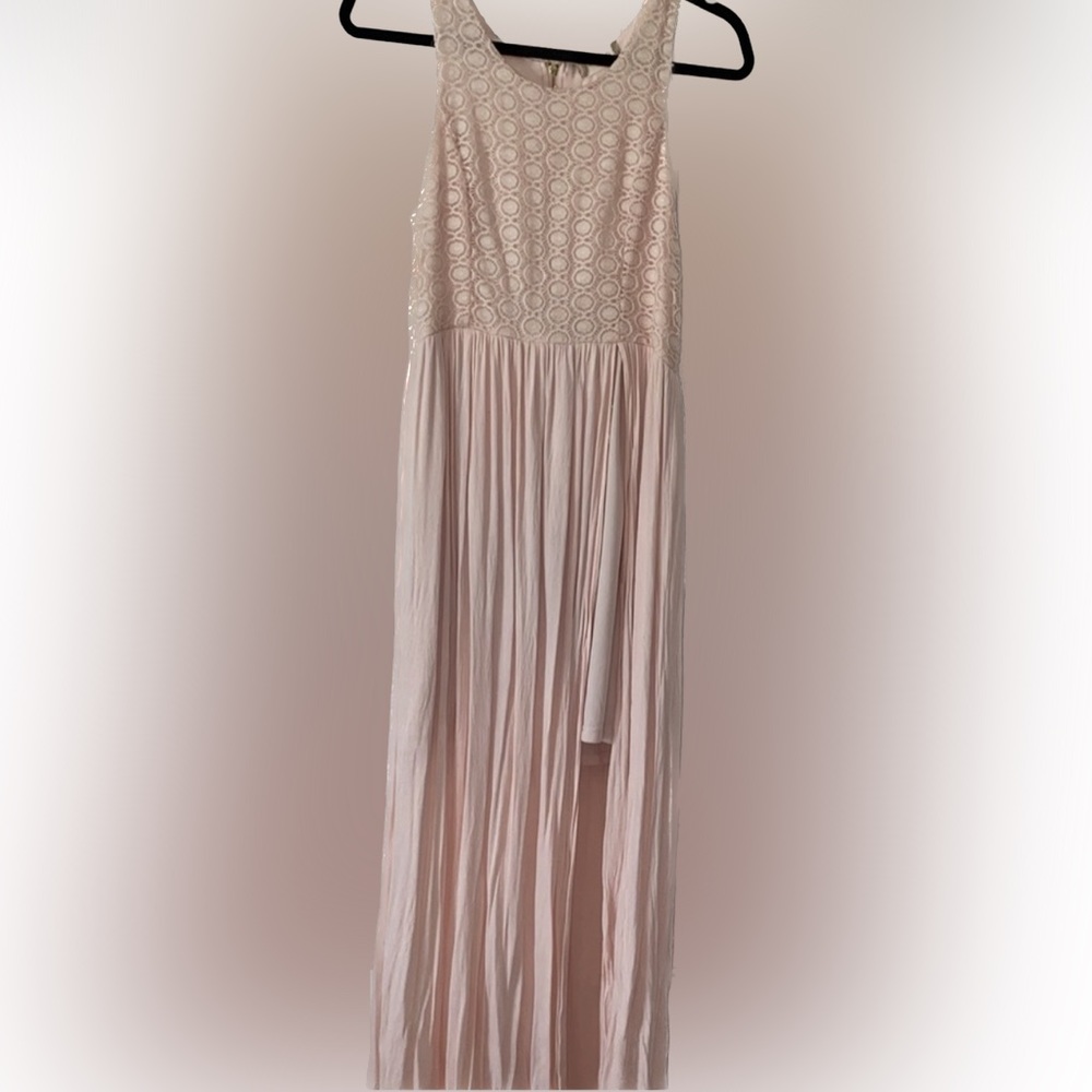 Altar’d State maxi romper pink sz M. Lace top, See pics for measurements.